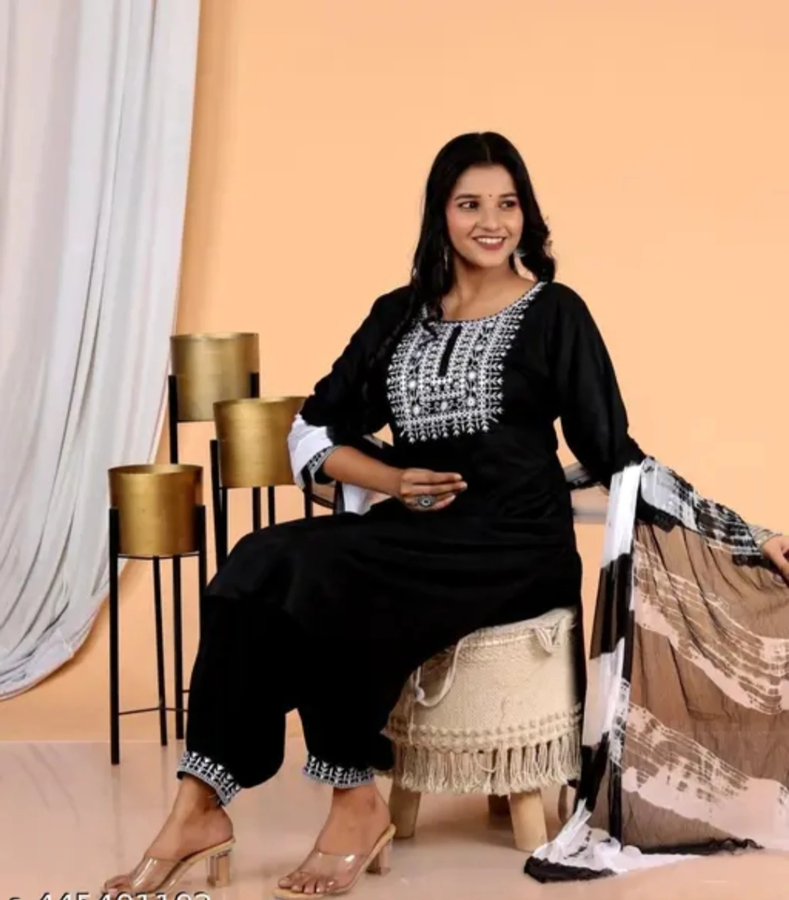 Elegant Outfit Women Viscose Rayon Kurta Pant Dupatta Set