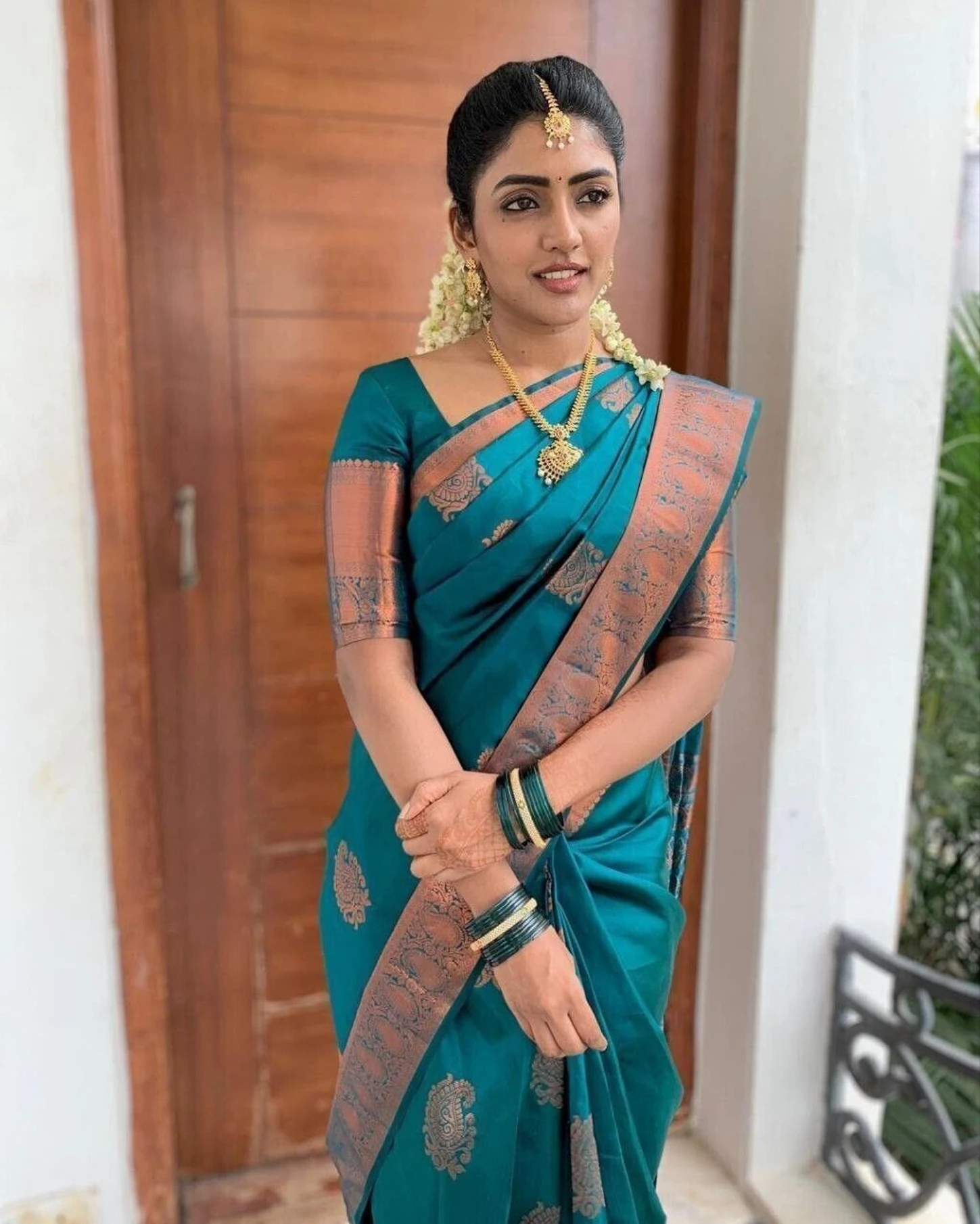 AVANTIKA FASHION Woven Kanjivaram Pure Silk, Art Silk Saree (Light Blue)
