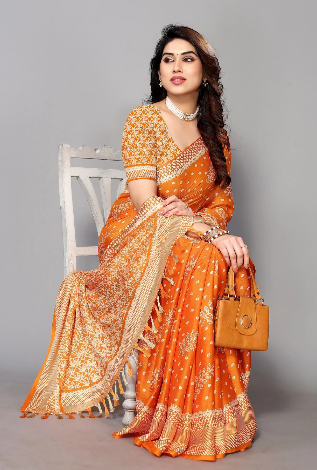 FABMORA Printed, Blocked Printed Daily Wear Chiffon, Georgette Saree (Orange)