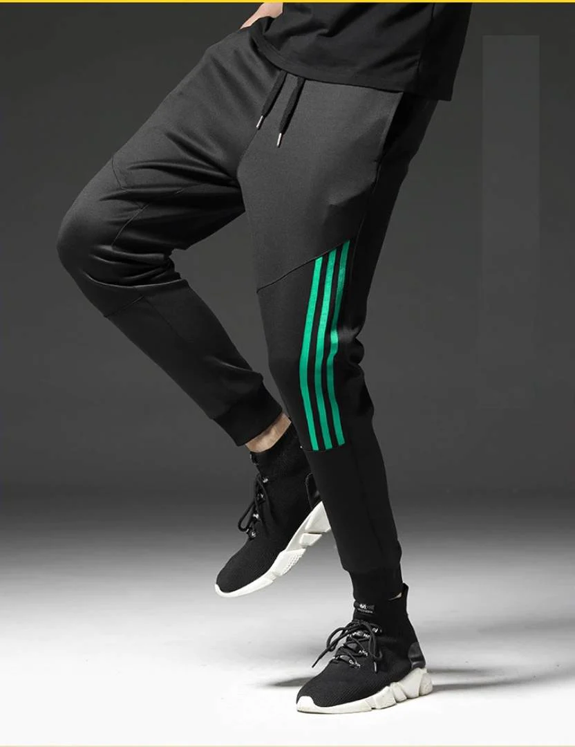 Men's Black Polyester Self Pattern Slim Fit Regular Track Pants