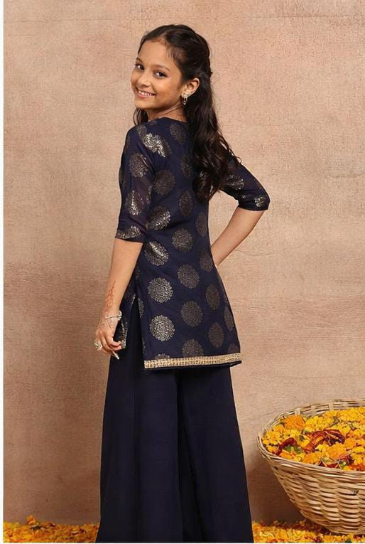 Black Foil Print Front Slit Kurta With Pants (Set of 2)