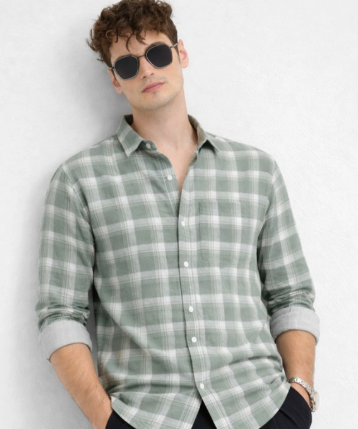 U TURN Men Slim Fit Striped Spread Collar Casual Shirt
