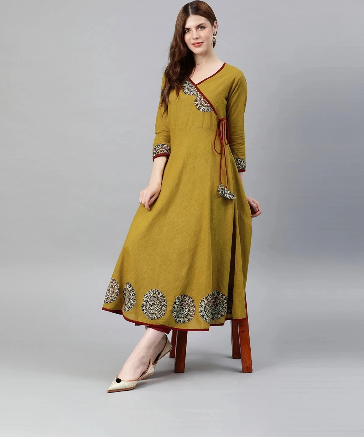 Women Solid Cotton Blend Anarkali Kurta (Yellow)