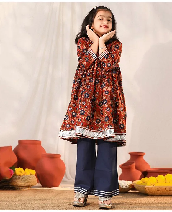 Three Fourth Sleeves Floral Printed Lace Embellished Kurta & Palazzo Set